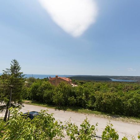 Apartment Am Koromačno エクステリア 写真