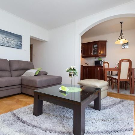Apartment Am Koromačno エクステリア 写真