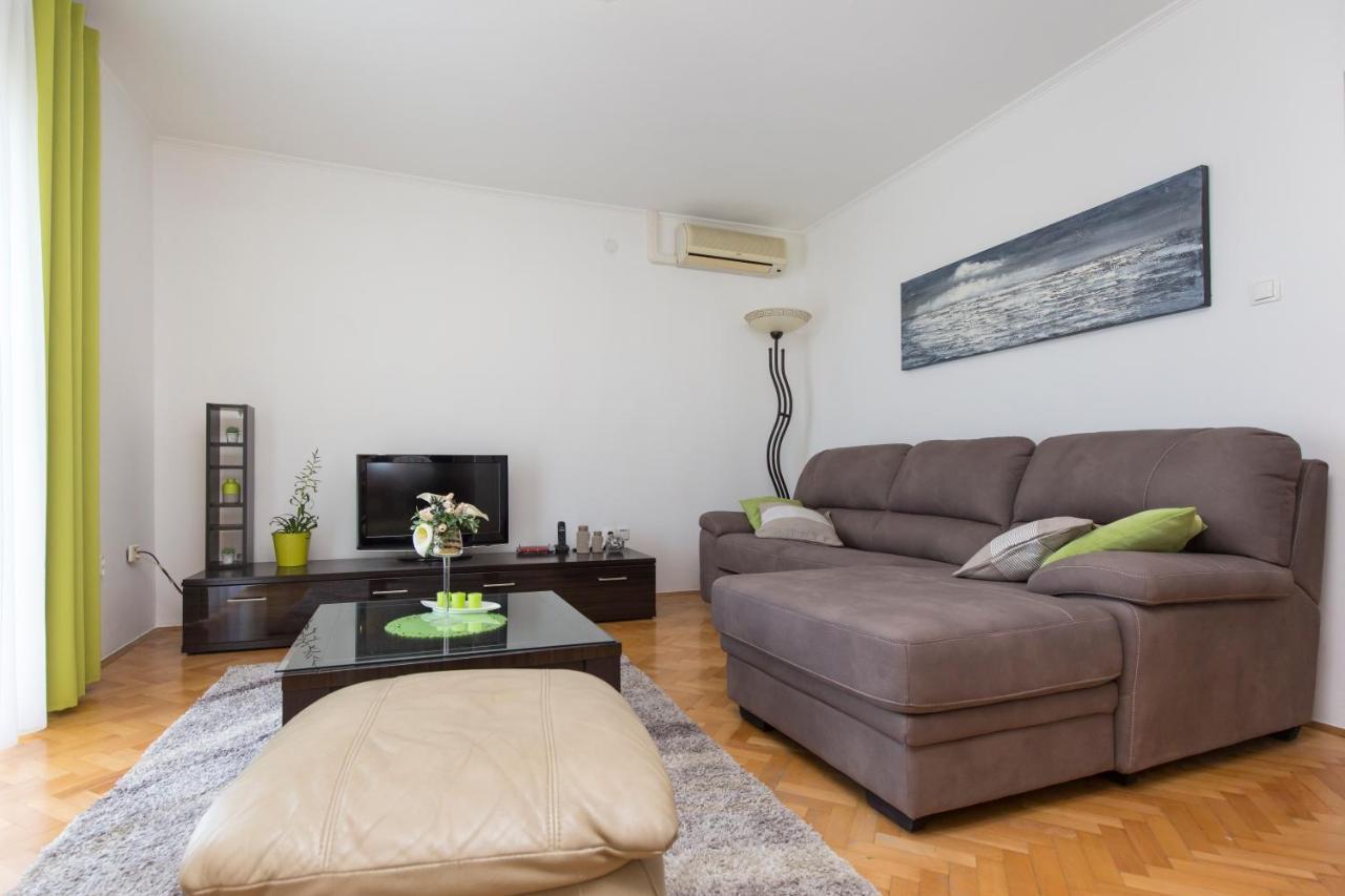 Apartment Am Koromačno エクステリア 写真