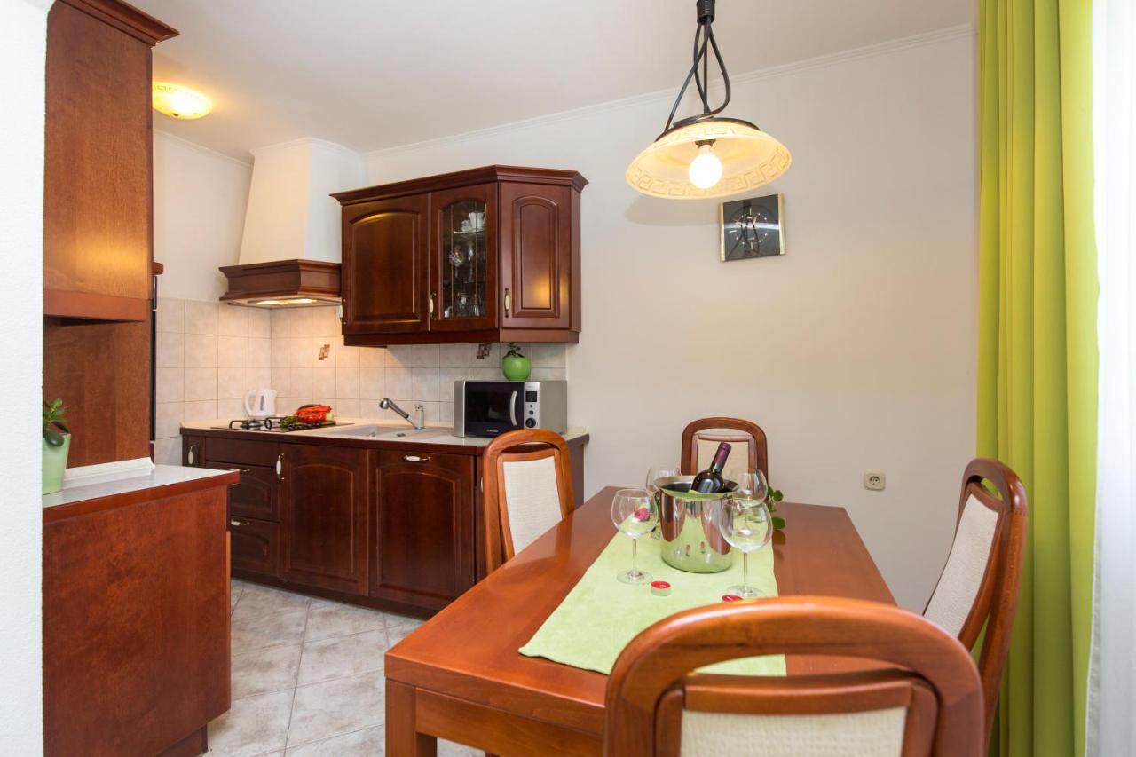Apartment Am Koromačno エクステリア 写真