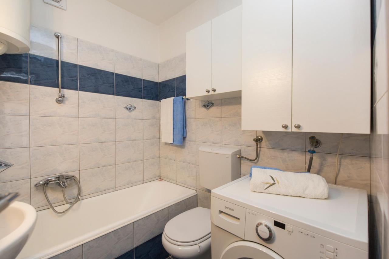 Apartment Am Koromačno エクステリア 写真