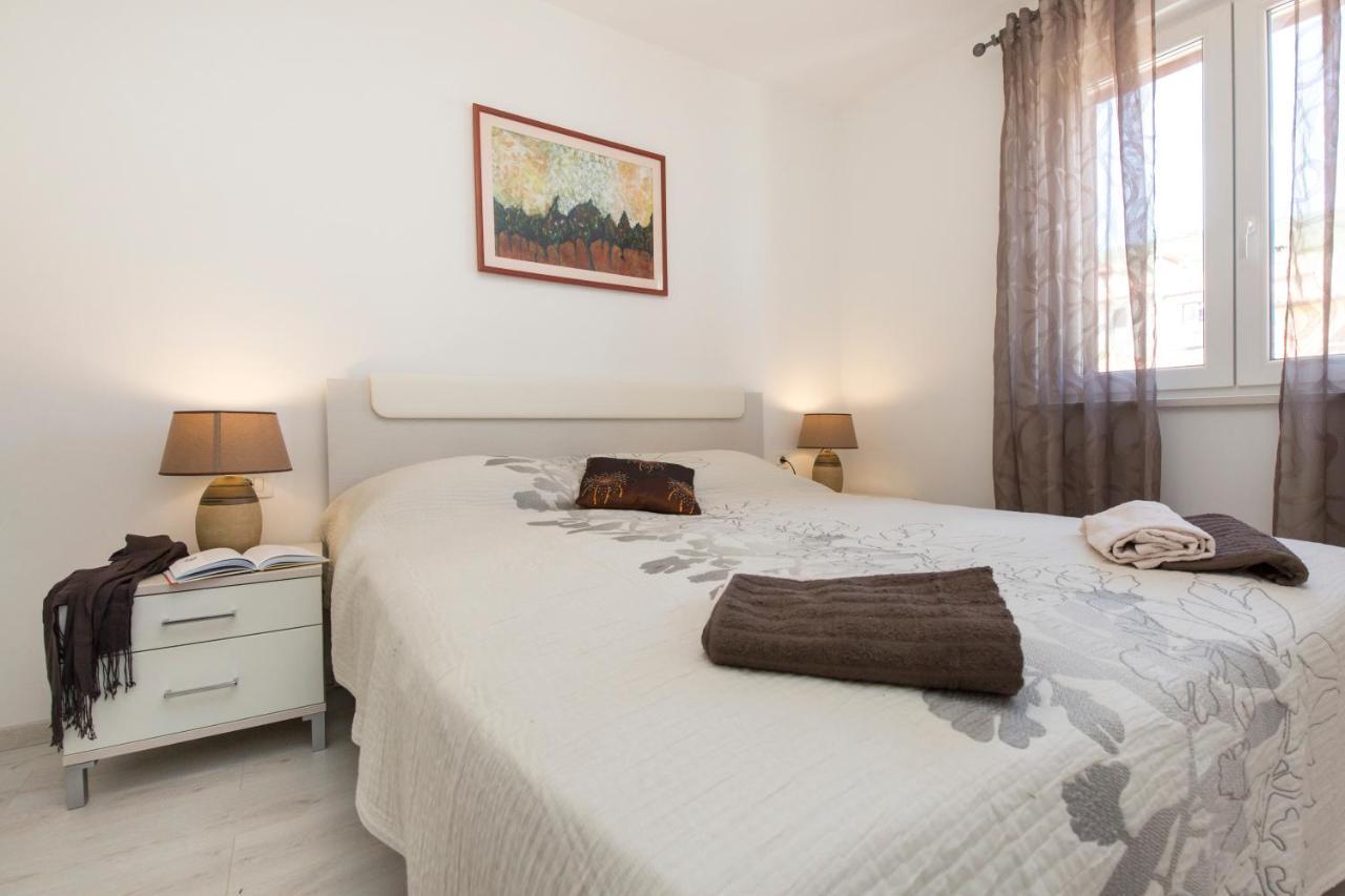 Apartment Am Koromačno エクステリア 写真