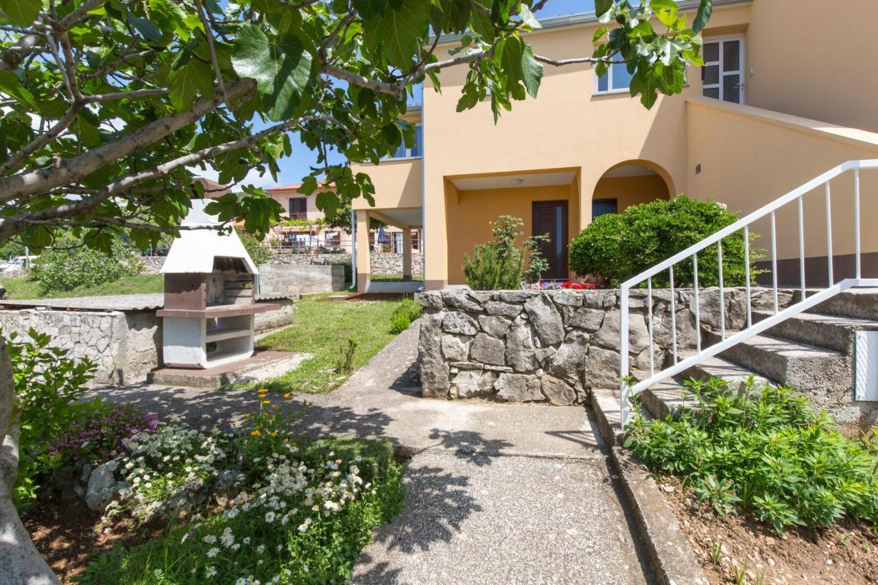 Apartment Am Koromačno エクステリア 写真